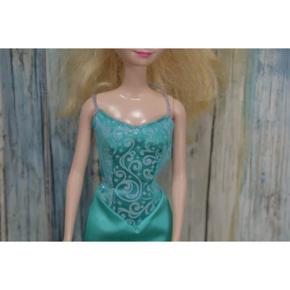 Mattel Disney Frozen Elsa Classic Fashion Doll 11.5